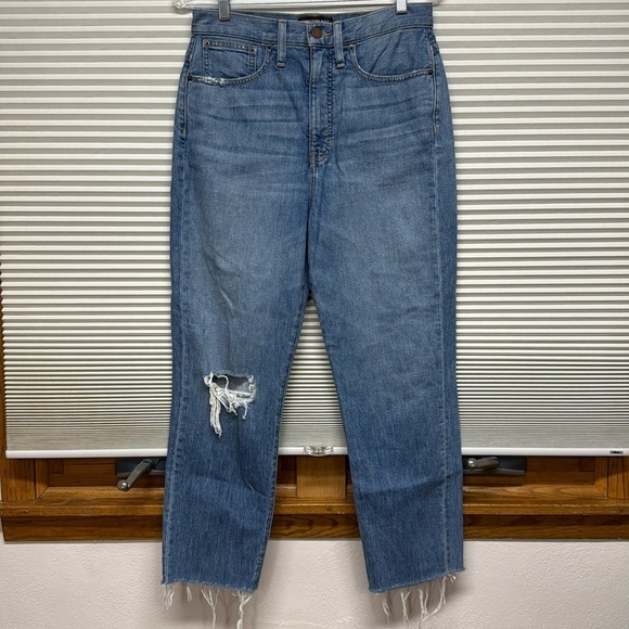 Something Navy Distressed High Waist Straight Raw Hem Ankle Jeans Size 4 - Picture 1 of 11